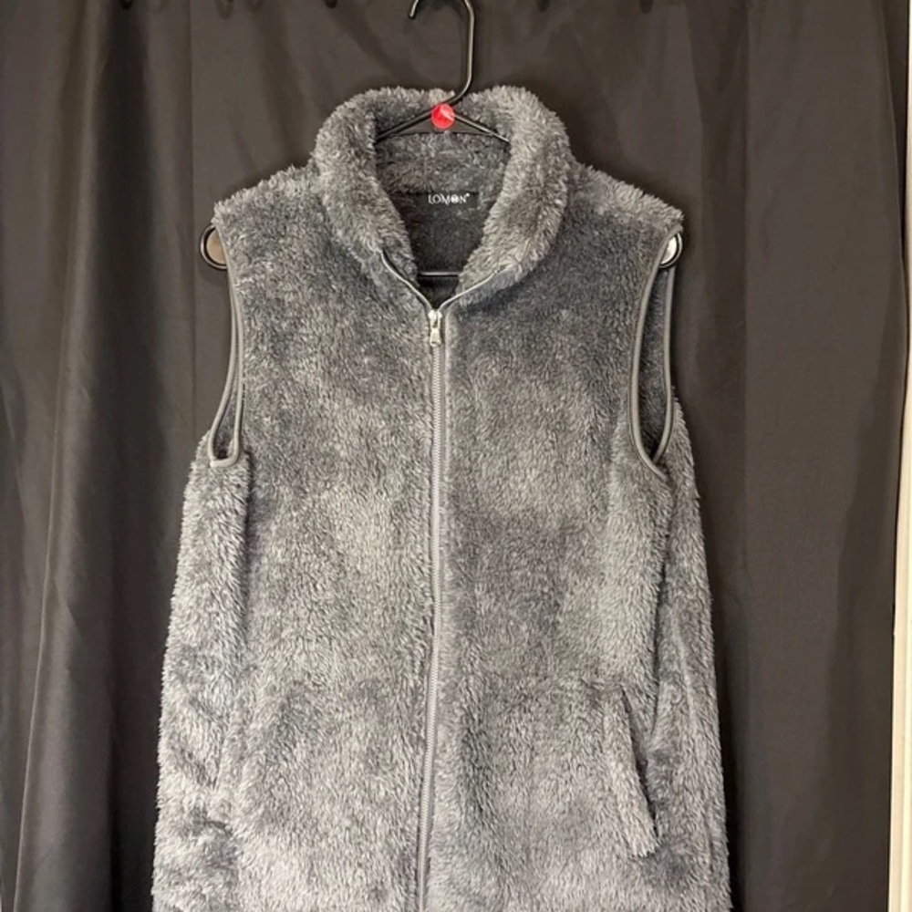 Cozy Gray Faux Fur Zip-Front Vest by